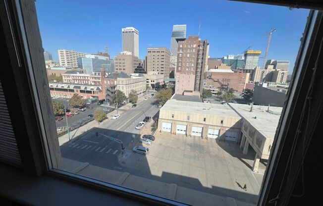 1 bed, 1 bath, 700 sqft, $825, Unit 607