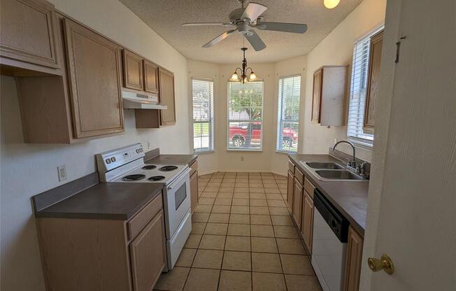 6367 STONEWATER BND TRL