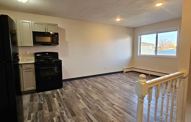 1 bed, 1 bath, 636 sqft, $715, Unit 2133 - 04