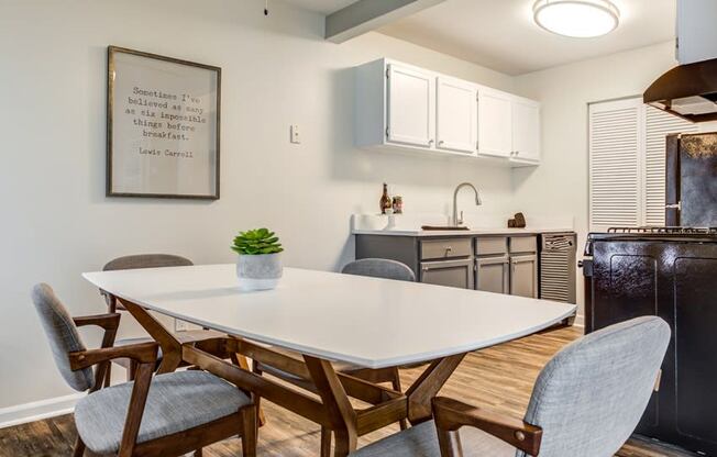 Dining table and chairs at The View Apartments St Charles, St Charles, IL, 60174