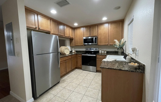 Beautiful North Lakeland Townhouse - Cobblestone Landing