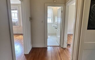 1 bed, 1 bath, 745 sqft, $1,795, Unit 906 #305