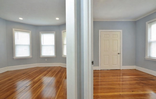 3 beds, 1 bath, 1,175 sqft, $3,000, Unit 2