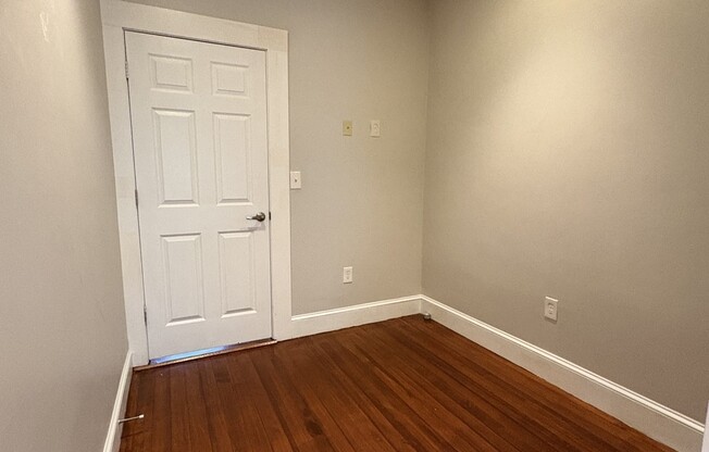 3 beds, 2 baths, 1,372 sqft, $3,700, Unit 1