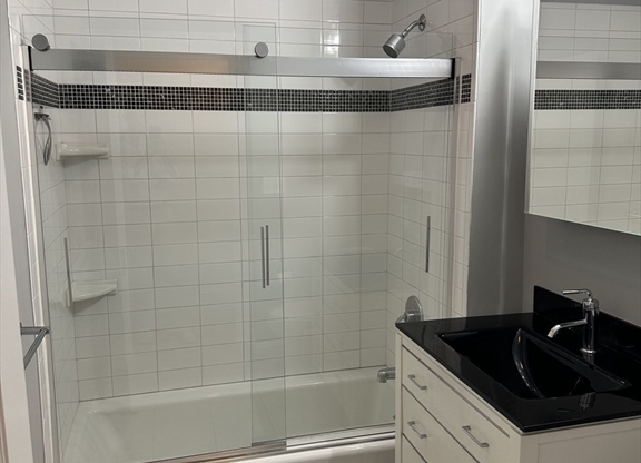 2 beds, 1 bath, 1,050 sqft, $2,900, Unit 1