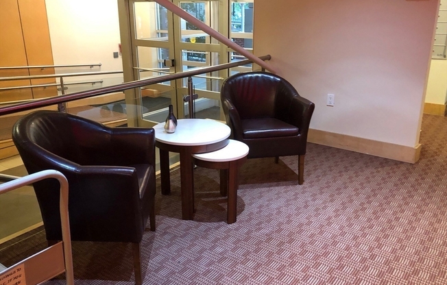 2 beds, 2 baths, 962 sqft, $3,900, Unit 1012
