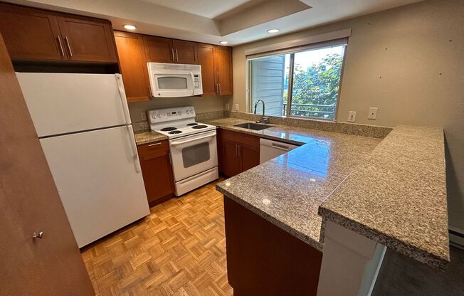 2 beds, 1.5 baths, 935 sqft, $2,695, Unit 207