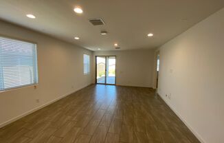 5 beds, 3 baths, $2,745
