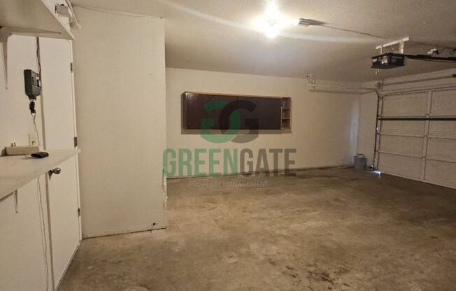 3 beds, 2.5 baths, $2,299