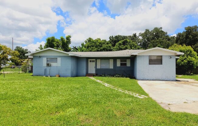 3 Bedroom, 2 Bathroom House in Lakeland