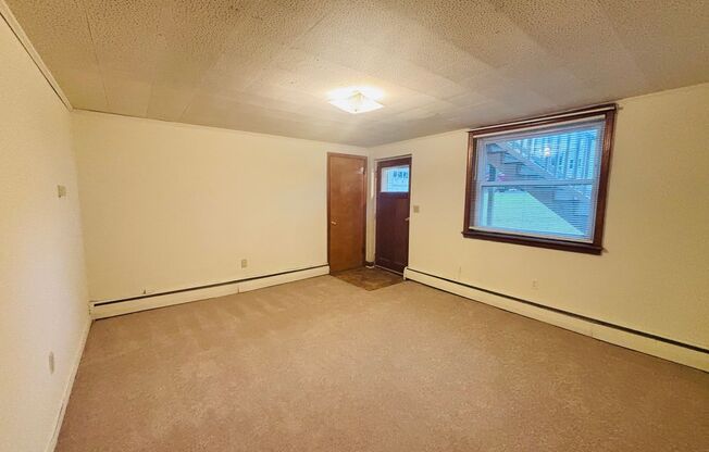 007PB - 121 Hearthstone M