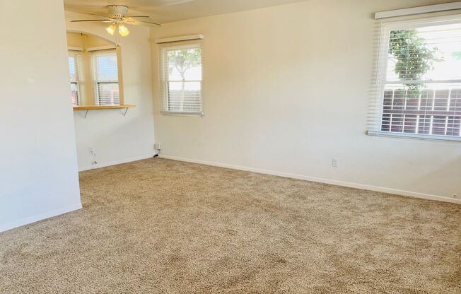 2BD/1BA PACIFIC BEACH HOUSE LESS THAN 5 BLOCKS TO THE BEACH! ONLY $3,495/mo!