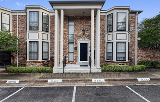 15922 ARCHWOOD LN