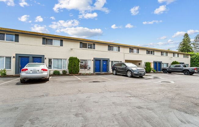 2 beds, 1 bath, 794 sqft, $1,395, Unit 3