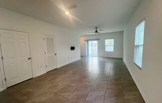 3 beds, 2.5 baths, $1,700