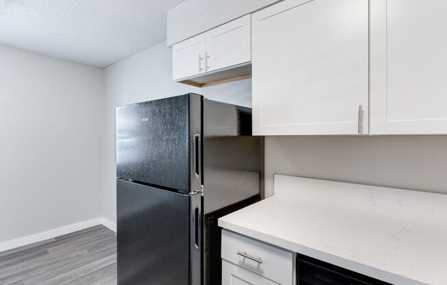 2 beds, 1 bath, 720 sqft, $1,345, Unit A-7