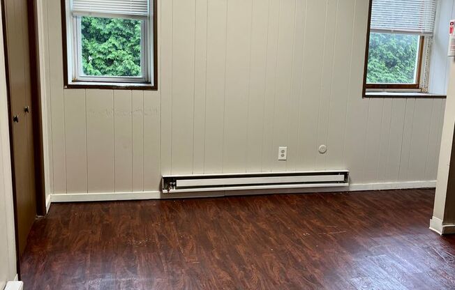 Studio, 1 bath, 240 sqft, $755, Unit 1