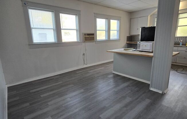 SPACIOUS 3 BEDROOM 1.5 BATHROOM APARTMENT HOME IN TAMPA!