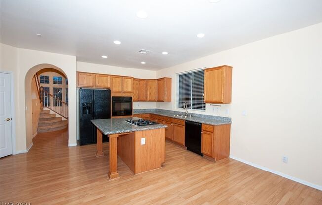 Beautiful open floor plan in Gated Summerlin Community