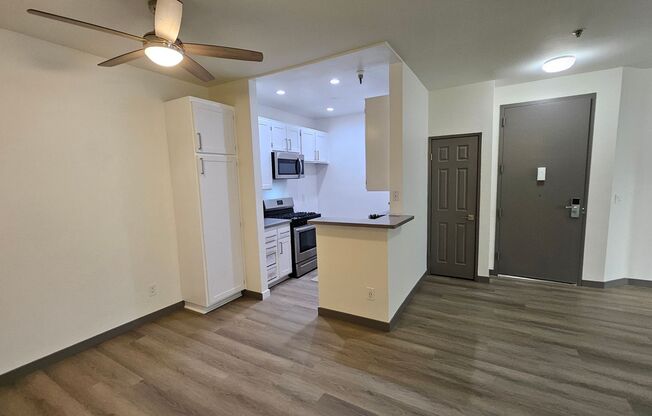 1 bed, 1 bath, 750 sqft, $2,295, Unit 212