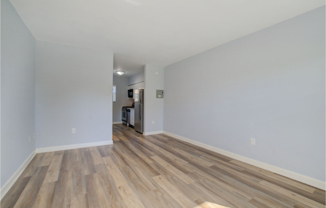 Studio, 1 bath, 420 sqft, $1,550, Unit 118