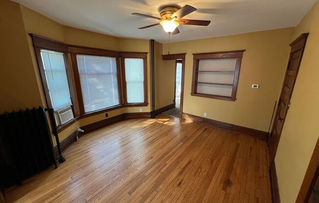 309 N Pinckney St