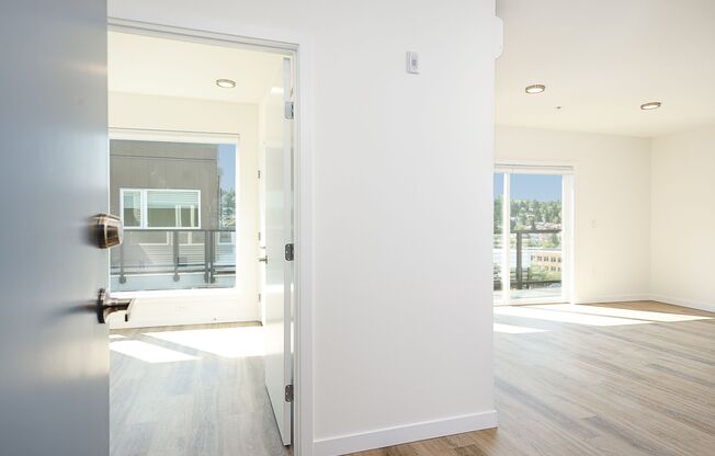 1 bed, 1 bath, 560 sqft, $2,395, Unit 501
