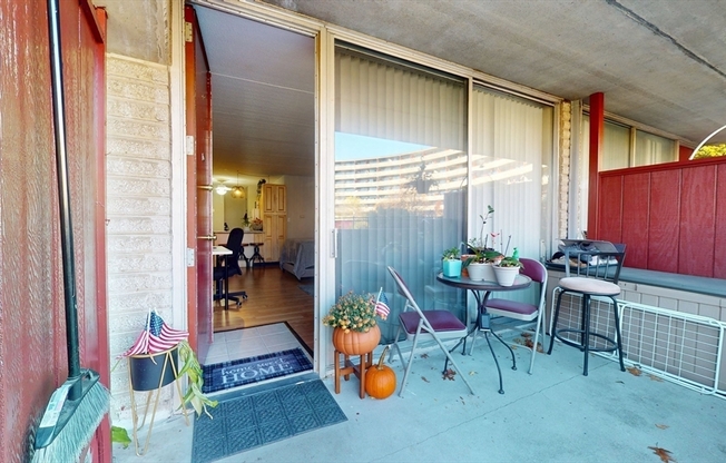 Studio, 1 bath, 450 sqft, $1,850, Unit T36