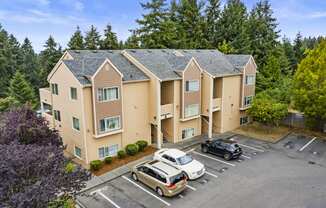 Salmon Creek Apartments