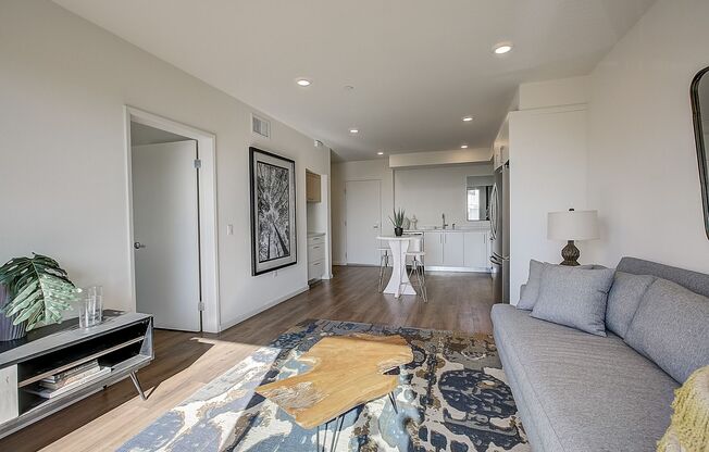 1901 ECHO PARK AVE