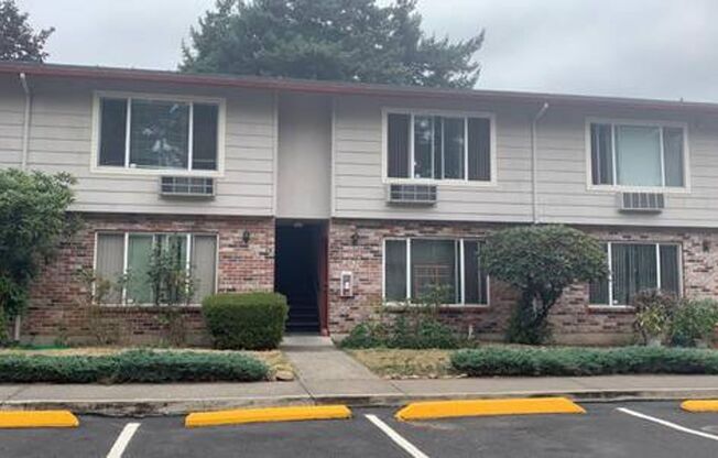 1 bed, 1 bath, 600 sqft, $1,350, Unit 41