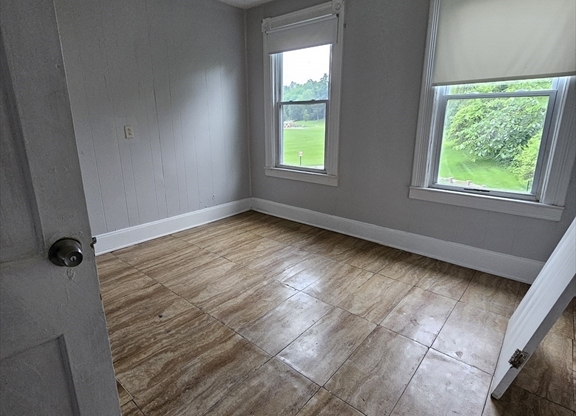 51 RUTLEDGE AVE