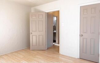 1517 29th PL