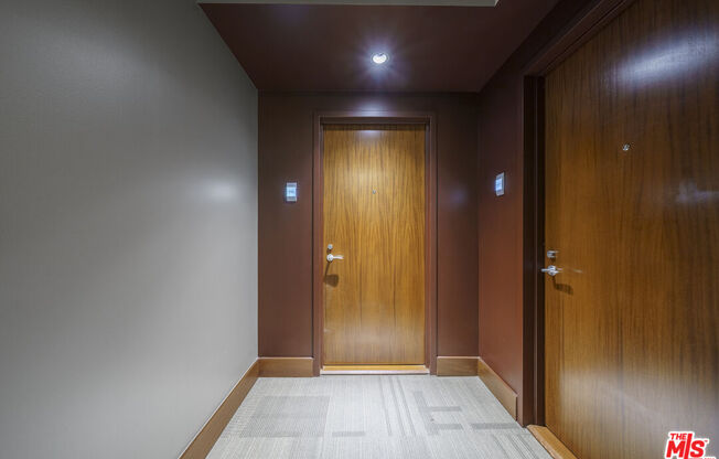1 bed, 2 baths, 1,400 sqft, $4,250, Unit 716