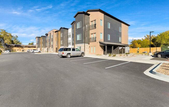 Studio, 1 bath, $1,350, Unit A204