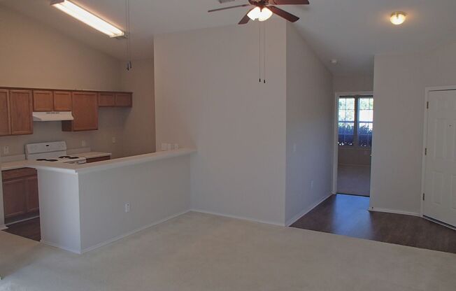 Charming spacious 3 bed 2 bath 2 car garage! Great Location