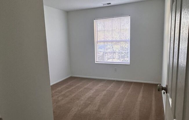 2 beds, 1 bath, 900 sqft, $941, Unit 209 A