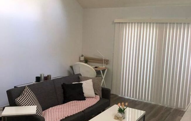 1 bed, 1 bath, $2,150