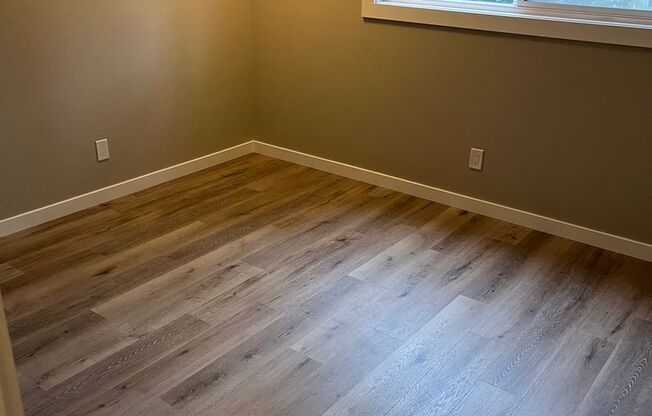 1 bed, 1 bath, 475 sqft, $1,395, Unit 14