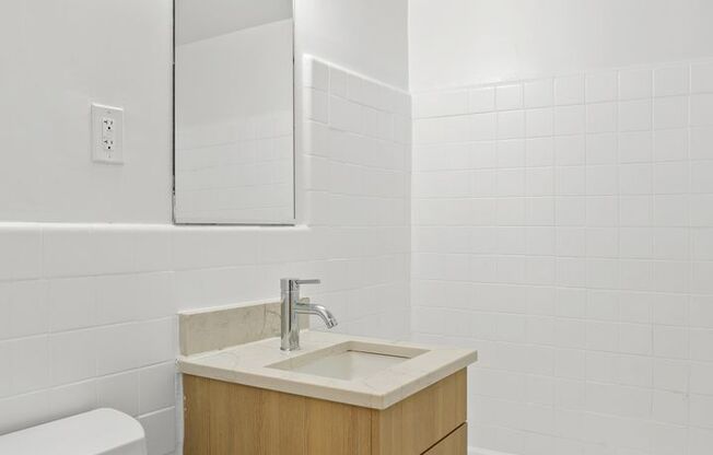 4 beds, 2 baths, 1,002 sqft, $4,950, Unit 117