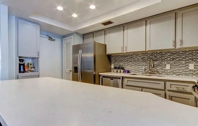 LONG TERM - FULLY FURNISHED 2/2 Open water views! Available 7/1/2025