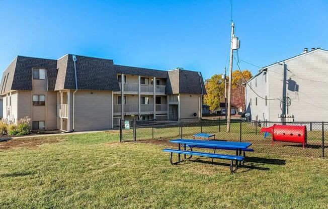 Hillsdale Apartments