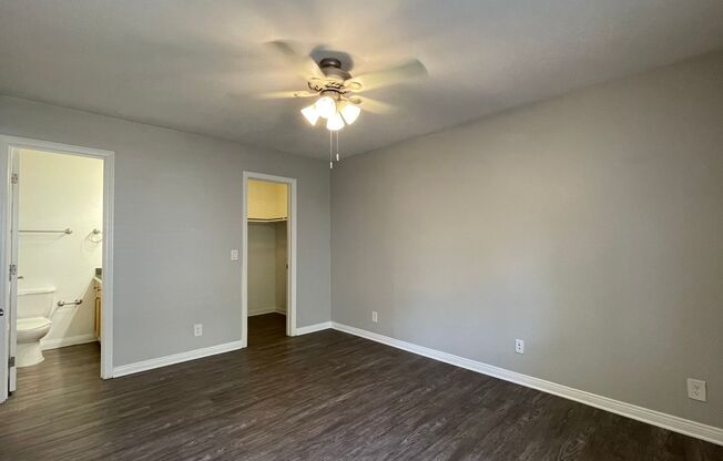 2 beds, 2 baths, 850 sqft, $3,060, Unit 813-08