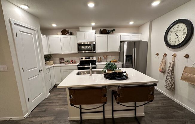 Beautiful NEW CONSTRUCTION 3 Bedroom 2.5 Bath DR Horton Townhome For Rent