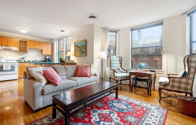 199 MARLBOROUGH ST