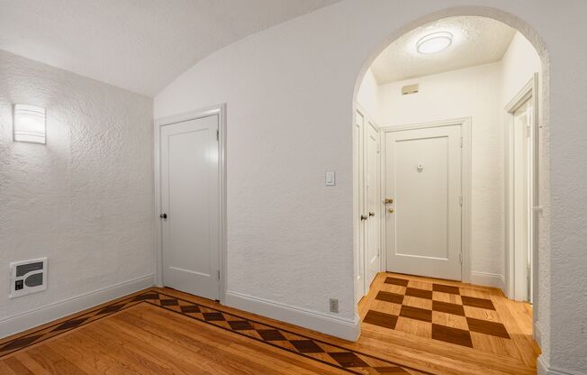 1460 Golden Gate Avenue (1115r)