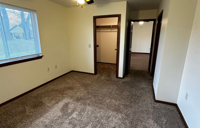 3 beds, 2 baths, 1,300 sqft, $1,350, Unit DA214X