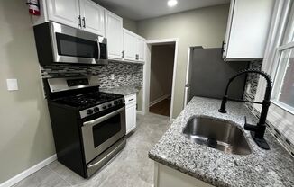 Renovated 2-Bedroom Home with Updated Kitchen & Backyard – Trenton NJ