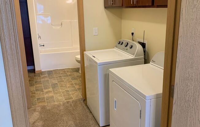 1 bed, 1 bath, 673 sqft, $1,010, Unit 615-107