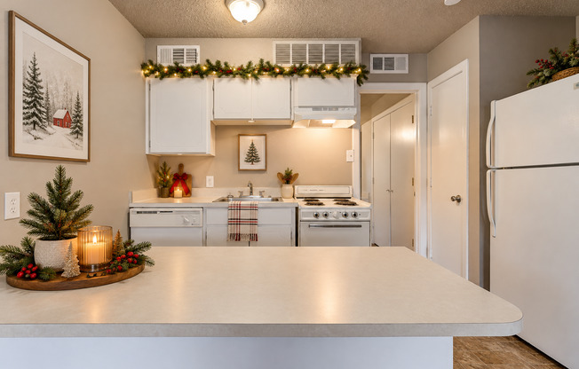 1 bed, 1 bath, 558 sqft, $895, Unit 208 N. Tarrant 11